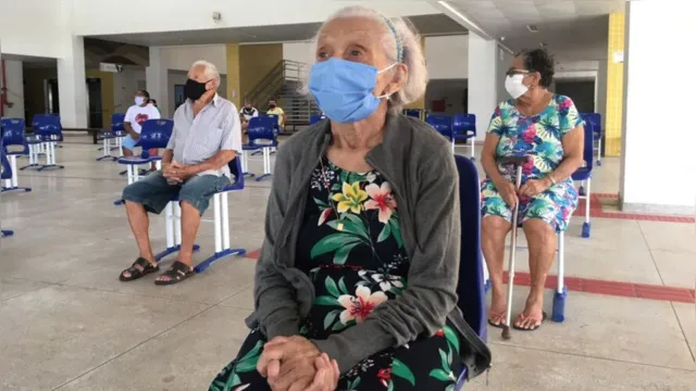 Imagem ilustrativa da notícia Idosa de 85 anos é a primeira imunizada em Belém