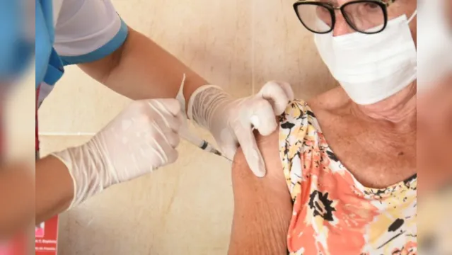 Imagem ilustrativa da notícia Vacinação para idosos contra a Covid-19 segue em 10 UBS de Ananindeua