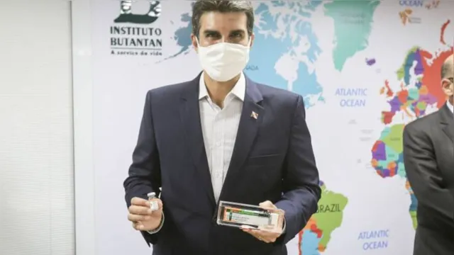 Imagem ilustrativa da notícia Para evitar fura-fila, governador quer divulgação da lista com vacinados no Pará 