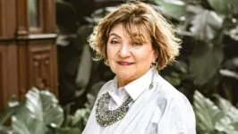 Imagem ilustrativa da notícia Oftalmologista conhecida pela página 'Fashion depois dos 60' morre após Covid-19
