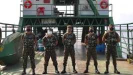 Militares da 8° BEC fizeram o resgate dos tripulantes