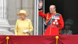 O casal real Elizabeth e Philip,  na Inglaterra