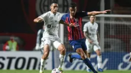 Kaiky em ação pelo Santos contra o San Lorenzo/ 