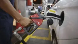 A política de preços dos combustíveis da Petrobras deve ser questionada pelos parlamentares, segundo especialistas.