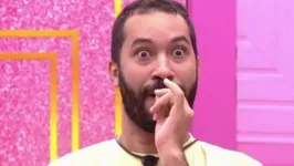 Gilberto decidiu revelar alguns detalhes de sua via íntima os brothers do reality show da Rede Globo.
