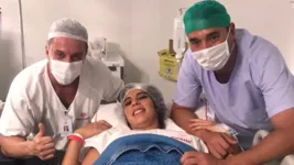O casal no momento do parto