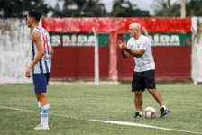 Treinador terá que improvisar em alguns setores, como a lateral direita, para o jogo contra o Castanhal

