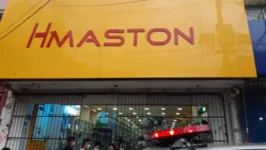 Cliente denuncia ter sido vítima de violência e constrangimento dentro de uma loja de chineses, localizada no centro comercial de Belém.