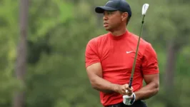Imagem ilustrativa da notícia Maior golfista do mundo, Tiger Woods sofre grave acidente nos EUA. Veja o vídeo!