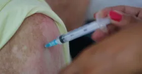 Imagem ilustrativa da notícia Covid-19: aumento de casos no Brasil pode criar mutação resistente a vacinas 