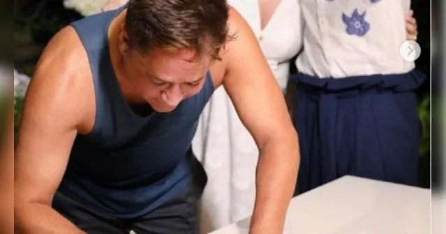 Imagem ilustrativa da notícia Leonardo vai de regata e bermuda ao casamento do filho