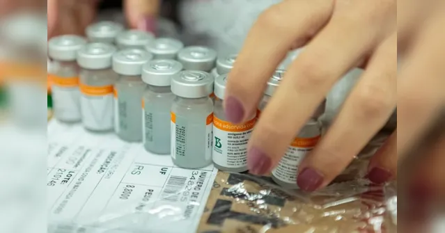 Imagem ilustrativa da notícia Mais de 16 mil pessoas receberem doses de vacinas diferentes