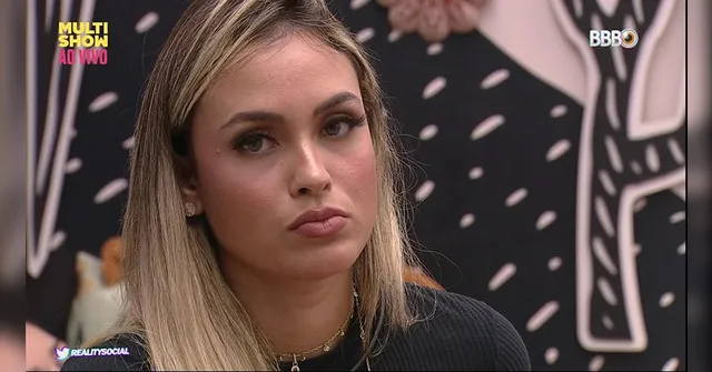 Imagem ilustrativa da notícia Sarah faz piada sobre tranças e é acusada de preconceito