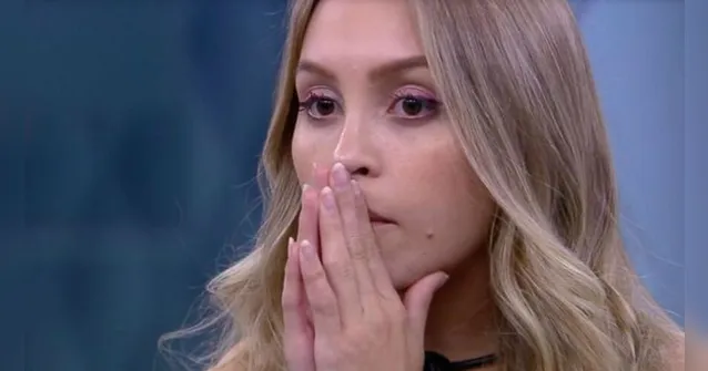 Imagem ilustrativa da notícia 'Encegueirada'? Internautas se decepcionam com Carla Diaz no BBB