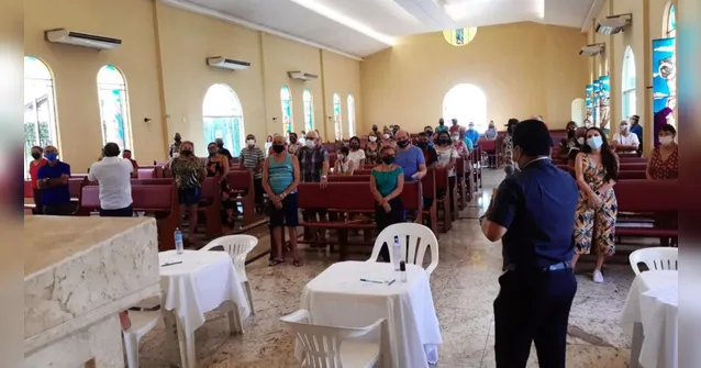 Imagem ilustrativa da notícia Igreja recebe profissionais da saúde com oração e cânticos 