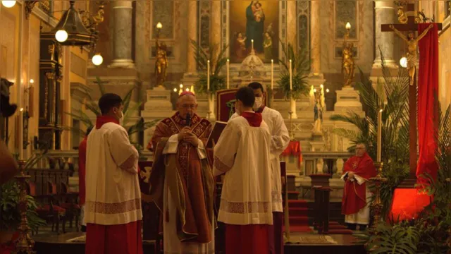 Imagem ilustrativa da notícia Domingo de Ramos sem fiéis marca inicio da Semana Santa