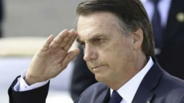 Imagem ilustrativa da notícia Bolsonaro nomeia comandantes das Forças Armadas
