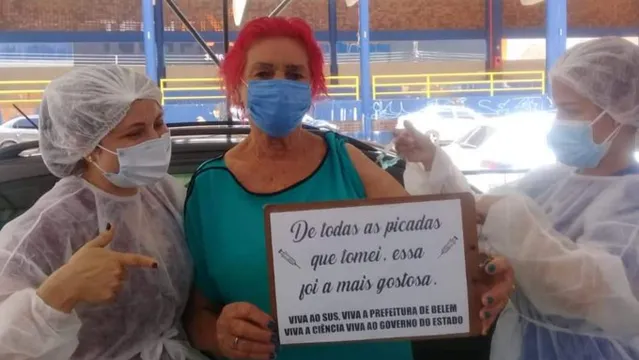 Imagem ilustrativa da notícia Prostituta mais famosa do Pará viraliza após vacinação