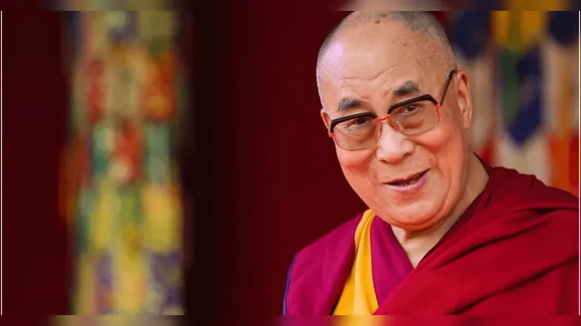 Imagem ilustrativa da notícia Dalai Lama é vacinado contra o coronavírus na índia