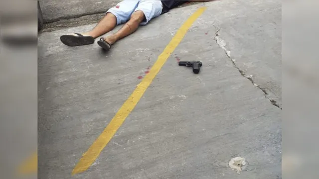 Imagem ilustrativa da notícia Policial mata a esposa e atira contra o próprio rosto na frente do Batalhão da PM do Conjunto Maguari