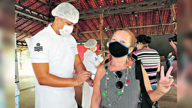 Imagem ilustrativa da notícia Procura pela 2ª dose em Belém é intensa; quem vacina hoje?