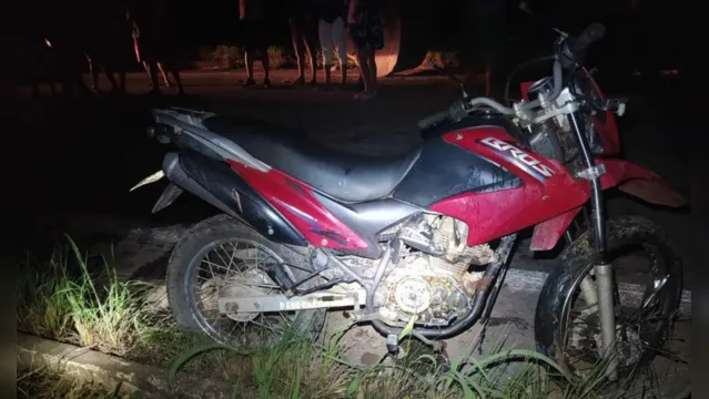 Imagem ilustrativa da notícia Motociclista morre ao colidir com retroescavadeira no sudeste do Pará
