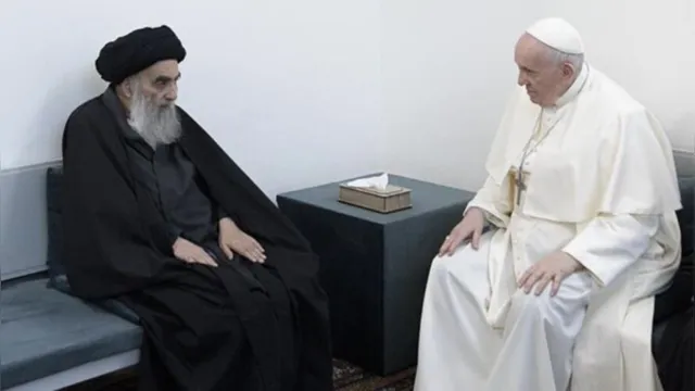 Imagem ilustrativa da notícia Papa Francisco tem encontro histórico com principal líder xiita no Iraque