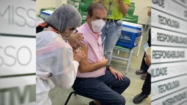 Imagem ilustrativa da notícia Senador Jader Barbalho e deputada federal Elcione Barbalho são vacinados em Belém 