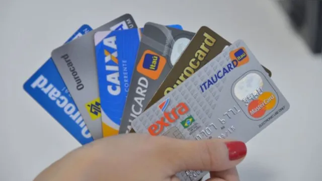 Imagem ilustrativa da notícia Contribuinte agora pode pagar taxas federais com cartão de crédito