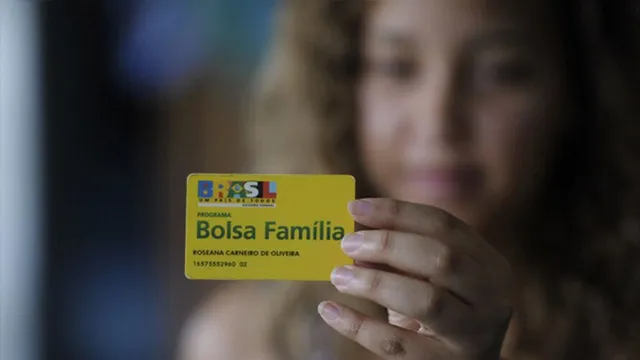 Imagem ilustrativa da notícia Beneficiários do Bolsa Família começam a receber auxílio a partir de 16 de abril