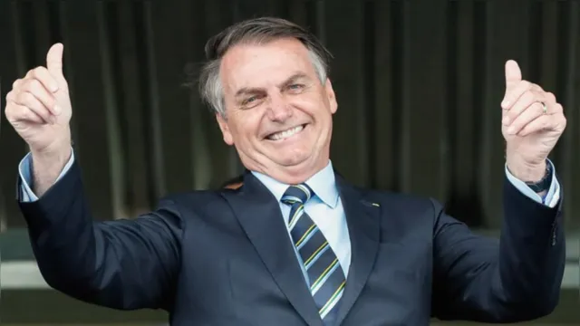 Imagem ilustrativa da notícia Bolsonaro gastou R$ 2,4 milhões em 17 dias de férias