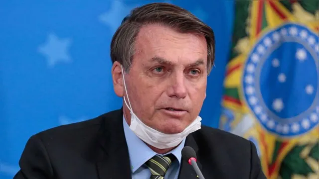 Imagem ilustrativa da notícia Jair Bolsonaro é condenado a indenizar repórter em R$ 20 mil