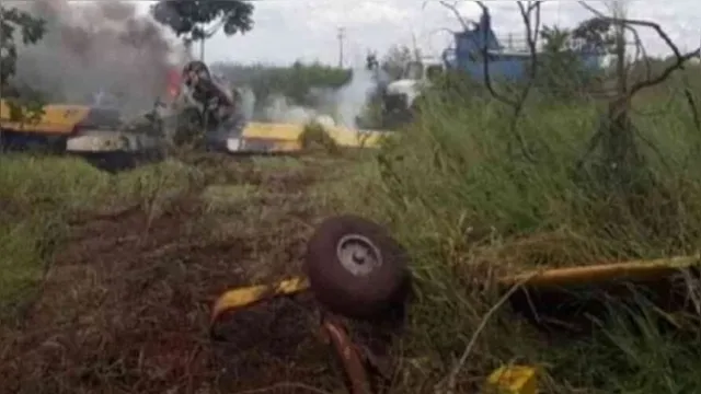 Imagem ilustrativa da notícia Milagre? Piloto escapa ileso após explosão e queda de avião