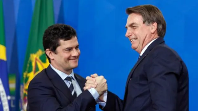Imagem ilustrativa da notícia Conversas revelam que Lava Jato ajudou a eleger Bolsonaro
