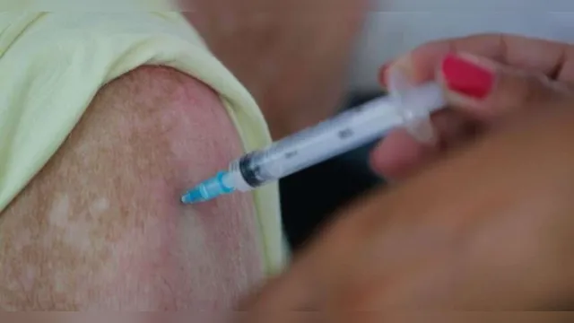 Imagem ilustrativa da notícia Covid-19: aumento de casos no Brasil pode criar mutação resistente a vacinas 