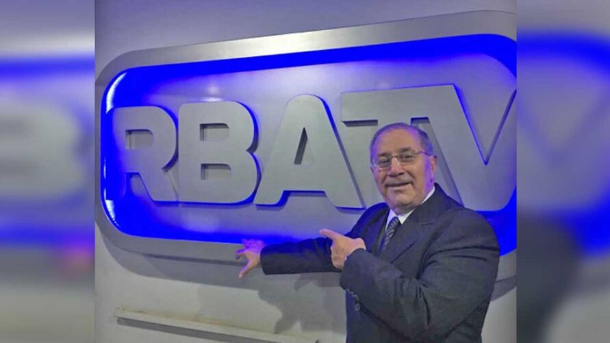 O apresentador da RBATV, Ronaldo Porto, está internado em um hospital, após complicações da covid-19.
