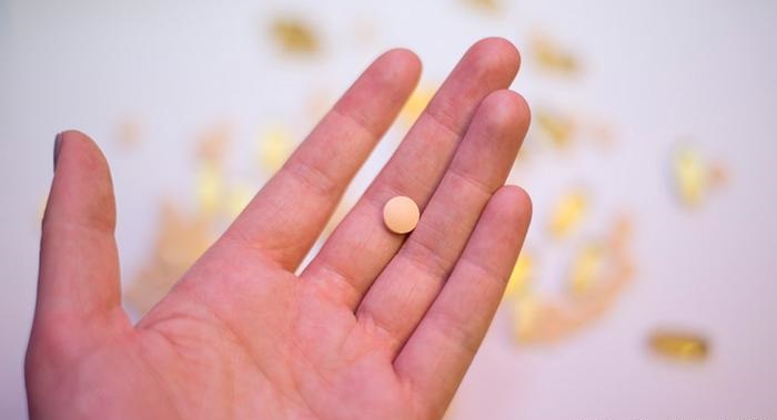 Imagem ilustrativa da notícia: Dose alta de vitamina D não 'acelera' recuperação de pacientes com Covid-19