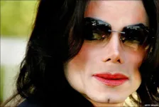 Michael Jackson está vivo, é o que garante a sensitiva Lene Sensitiva