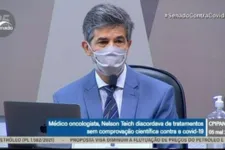 Teich diz que saiu por divergência sobre cloroquina e falta de autonomia.