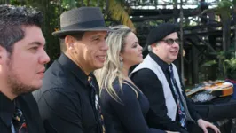 Amazon Band volta à cena em live com músicas que marcaram época