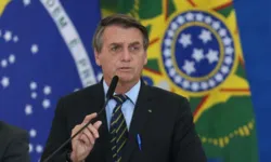 No depoimento, os irmãos afirmaram ter avisado Bolsonaro há três meses sobre as suspeitas e sobre uma "pressão atípica" para acelerar a importação. 