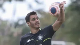 Capitão Lucas Siqueira avalia adiamento do jogo como forma positiva para recuperação física dos jogadores do Clube do Remo