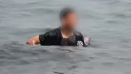 Nas últimas semanas, cerca de 8.000 pessoas – incluindo 2.000 menores – chegaram ao território espanhol. Assim como o garoto que aparece no vídeo, a maioria dos migrantes foi enviada de volta