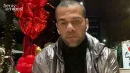Imagem ilustrativa da notícia Dani Alves cobra R$11 milhões do São Paulo, no "Bem, amigos" 