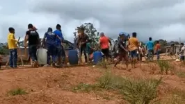 No final de maio desse ano,  um grupo pró-garimpo chegou a roubar mais de 830 litros de combustível e um motor de barco pertencentes à Associação das Mulheres Munduruku Wakoborũn.