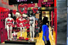 Sex shops comemoram faturamento maior com a proximidade do Dia dos Namorados