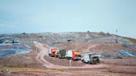 Serviço ficou suspenso nas primeiras horas da manhã deste sábado