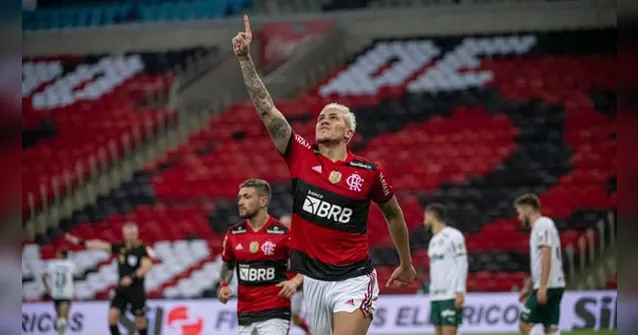 Imagem ilustrativa da notícia Flamengo vence Palmeiras na estreia do Brasileirão