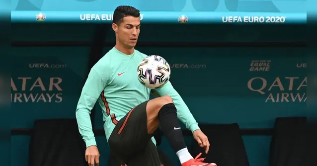 Imagem ilustrativa da notícia Vídeo: CR7 lidera Portugal na estreia da Eurocopa