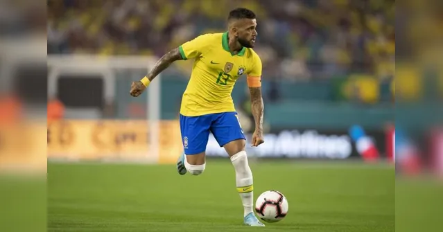 Imagem ilustrativa da notícia Com Dani Alves, Jardine anuncia Seleção Olímpica; veja lista